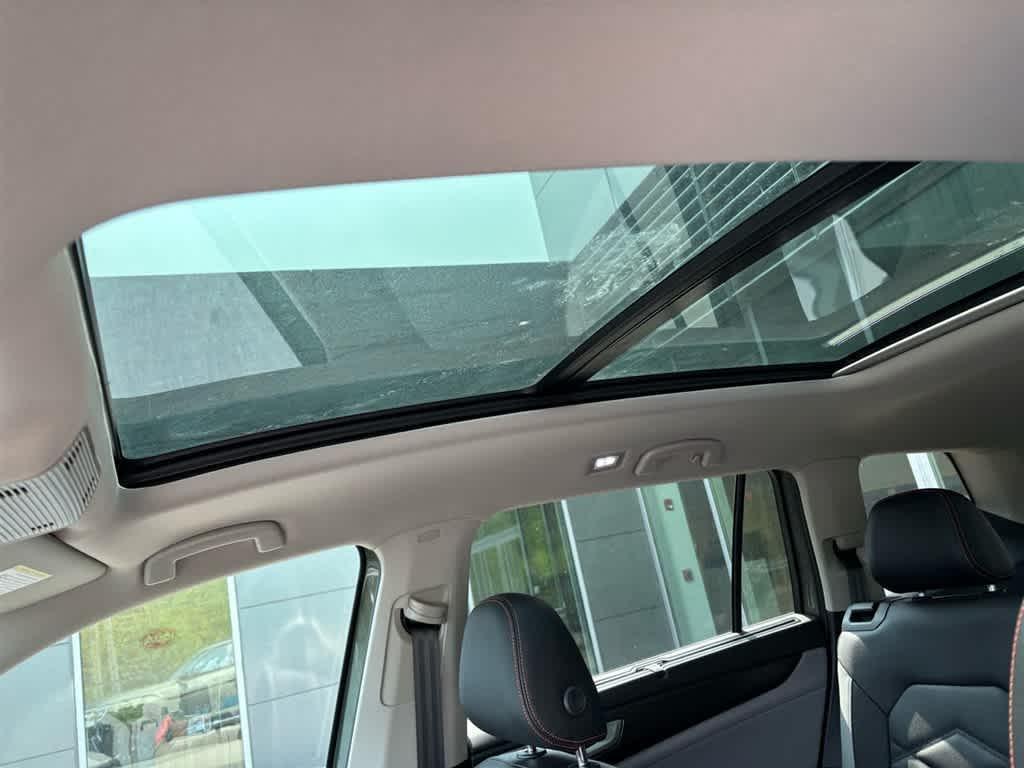 new 2025 Volkswagen Atlas car, priced at $48,451