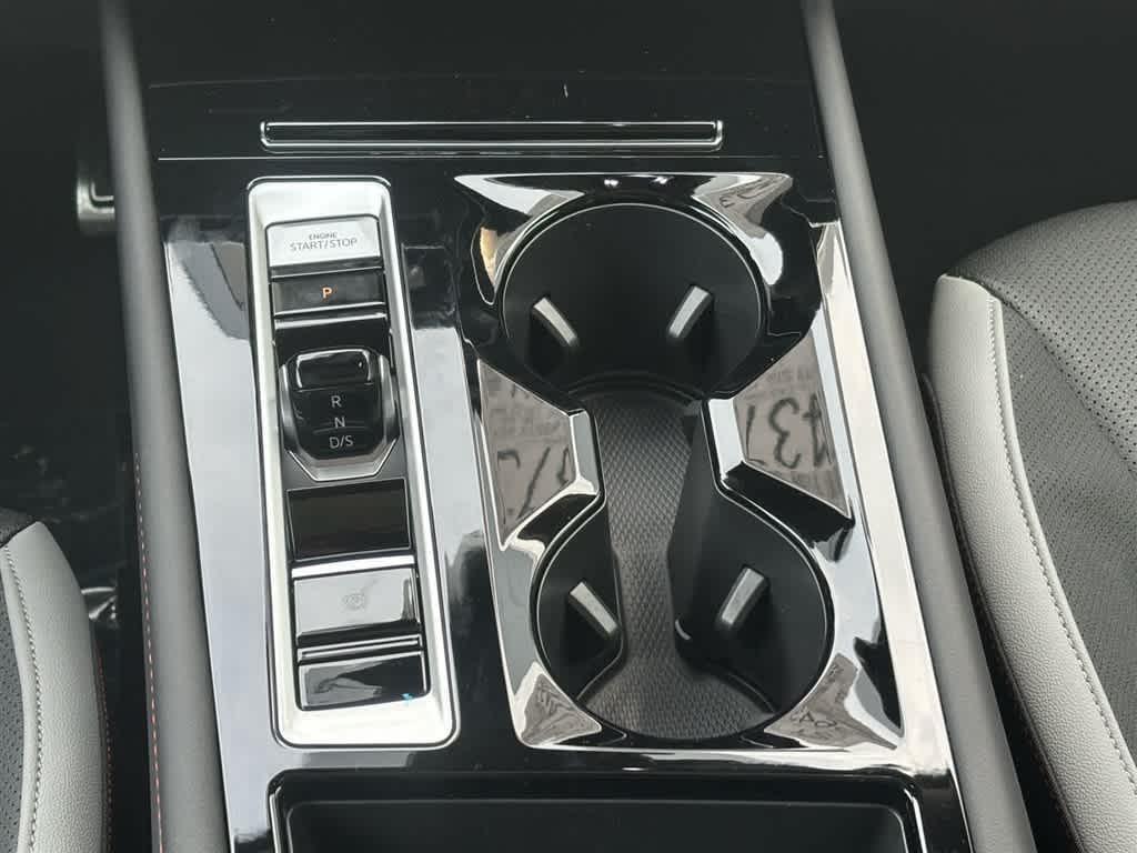 new 2025 Volkswagen Atlas car, priced at $49,561