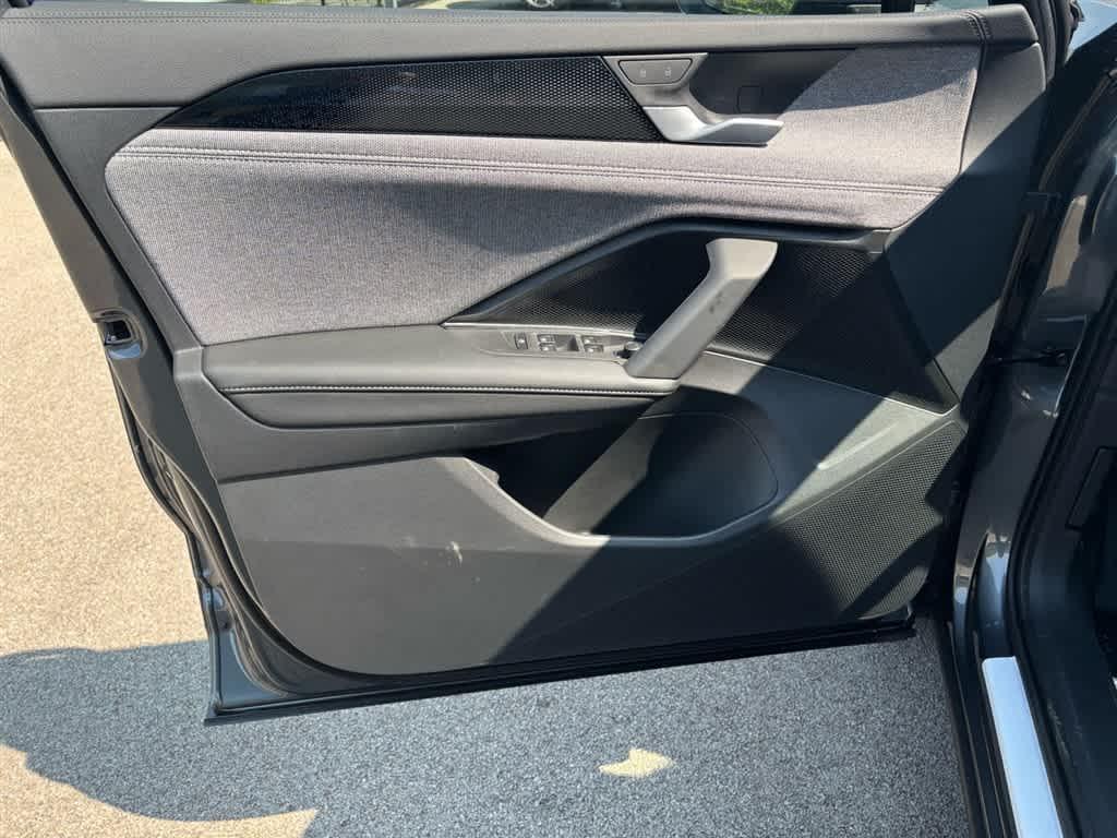 new 2025 Volkswagen Tiguan car, priced at $31,621