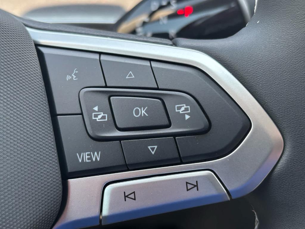 new 2025 Volkswagen Tiguan car, priced at $33,121