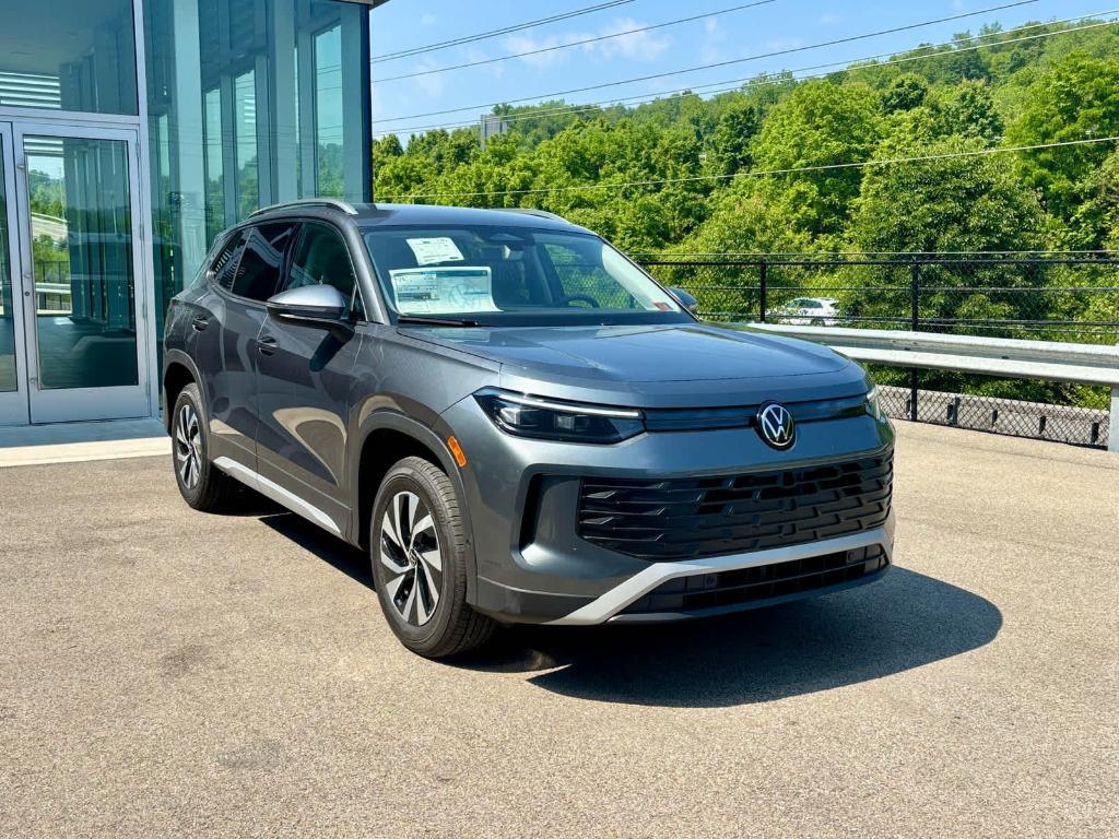 new 2025 Volkswagen Tiguan car, priced at $33,121