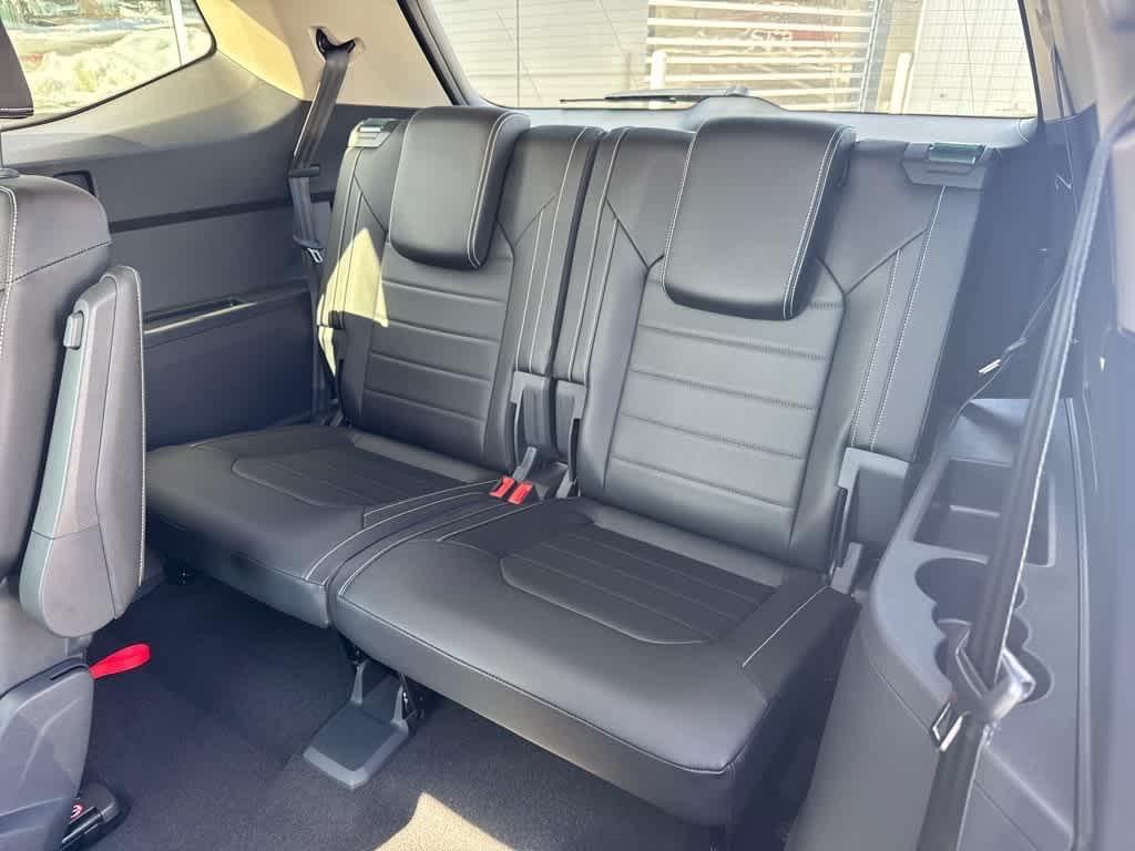 new 2025 Volkswagen Atlas car, priced at $50,846