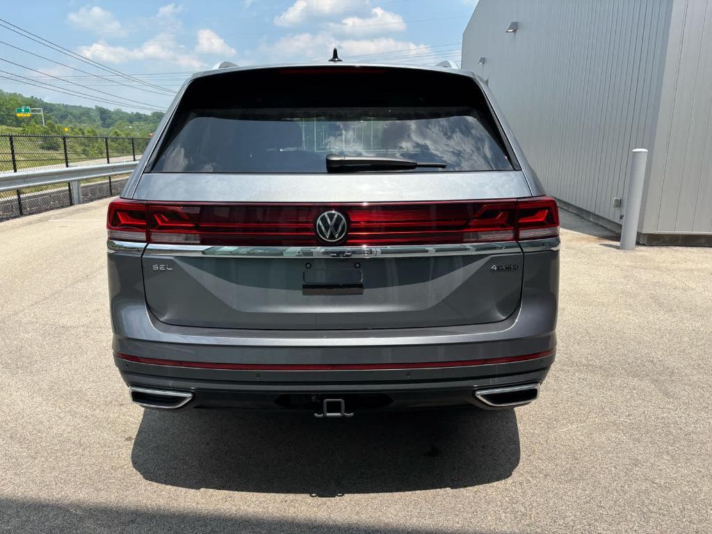 new 2025 Volkswagen Atlas car, priced at $48,096