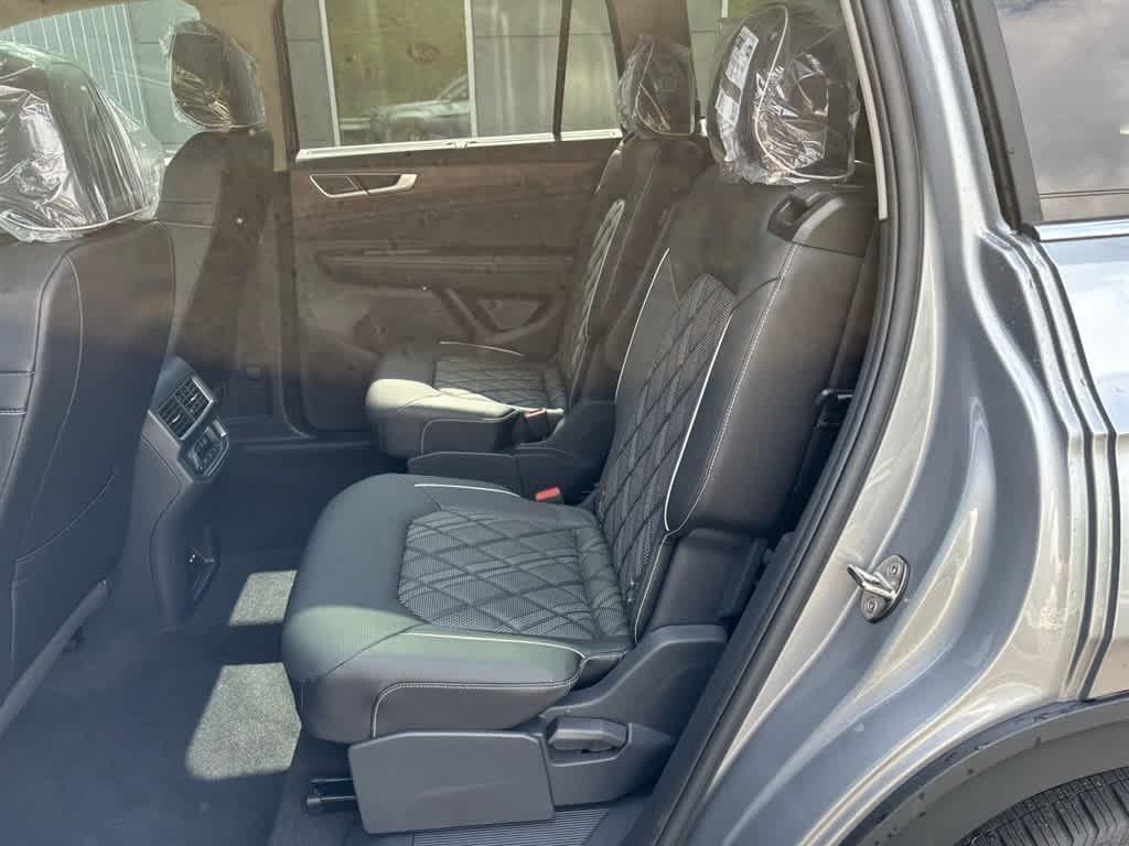 new 2025 Volkswagen Atlas car, priced at $56,766