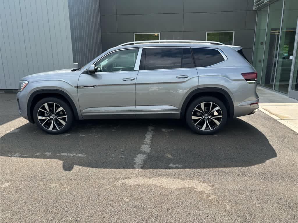 new 2025 Volkswagen Atlas car, priced at $56,766