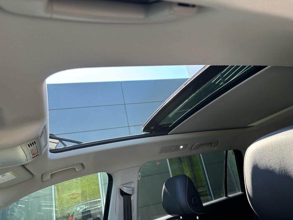 used 2021 Volkswagen Tiguan car, priced at $19,999