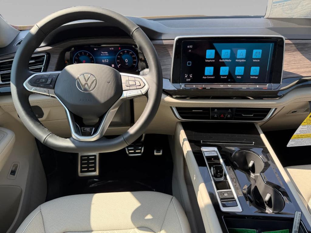 new 2025 Volkswagen Atlas car, priced at $55,341