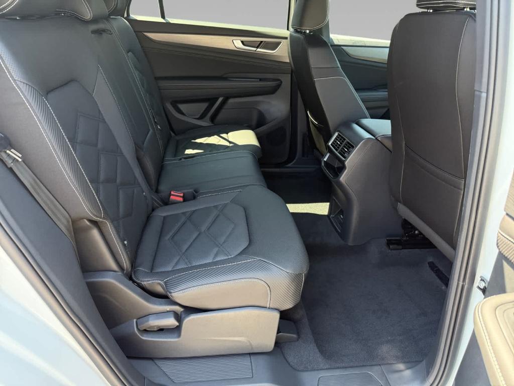 new 2025 Volkswagen Atlas Cross Sport car, priced at $39,216