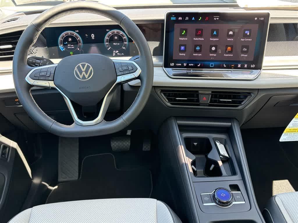 new 2025 Volkswagen Tiguan car, priced at $37,576