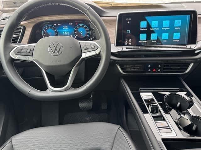 new 2024 Volkswagen Atlas car, priced at $50,006