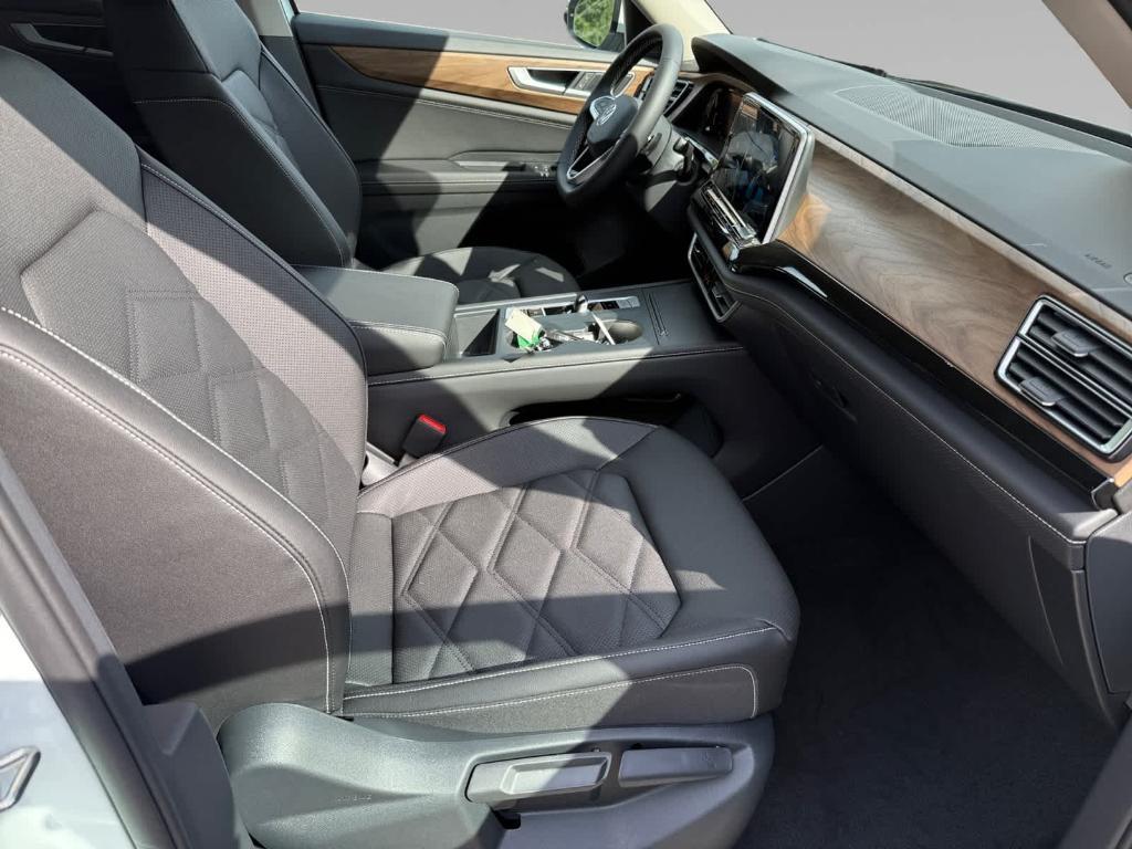 new 2026 Volkswagen Atlas car, priced at $42,741