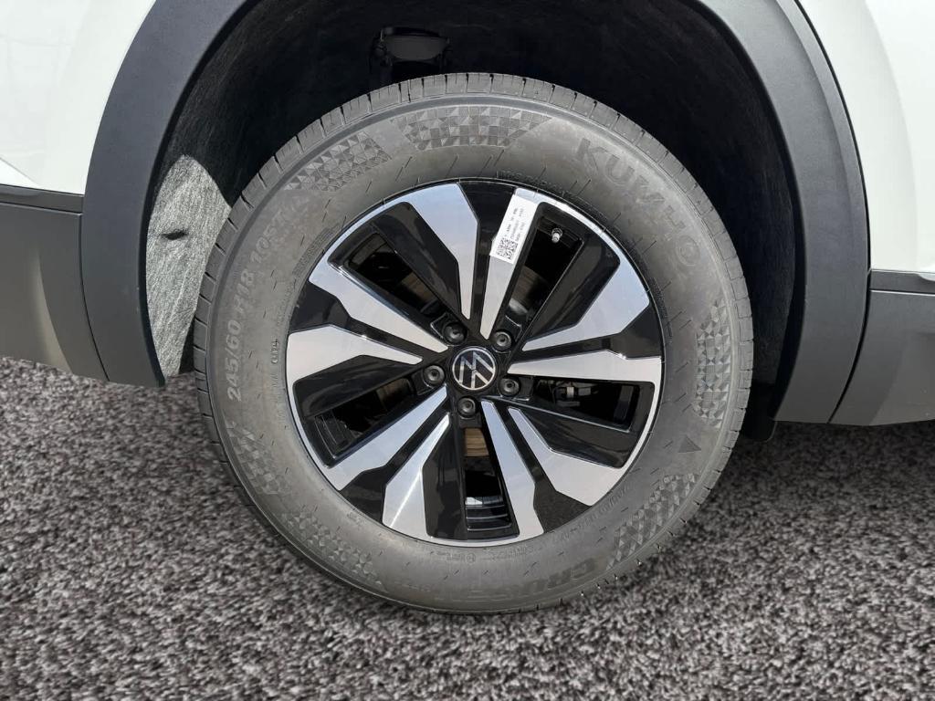 new 2026 Volkswagen Atlas car, priced at $42,741