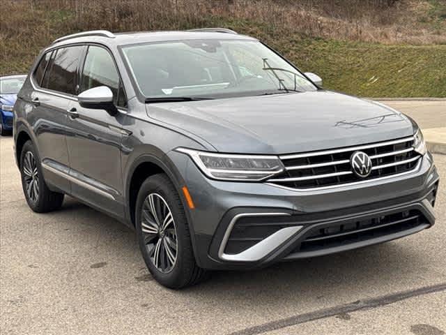 new 2024 Volkswagen Tiguan car, priced at $34,726