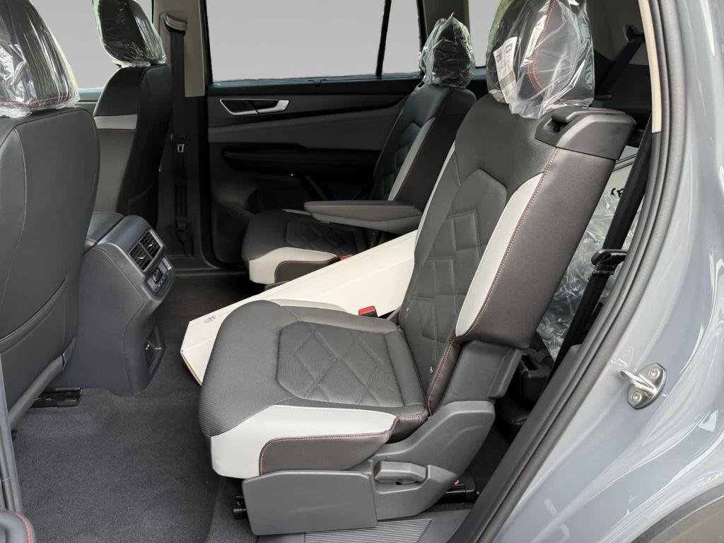 new 2025 Volkswagen Atlas car, priced at $49,616