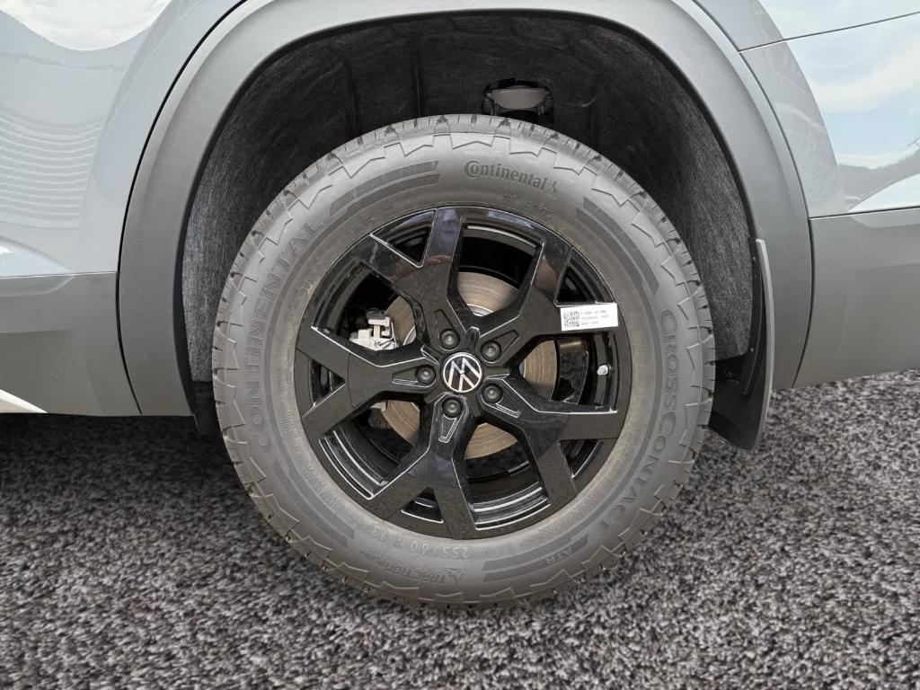 new 2025 Volkswagen Atlas car, priced at $49,616