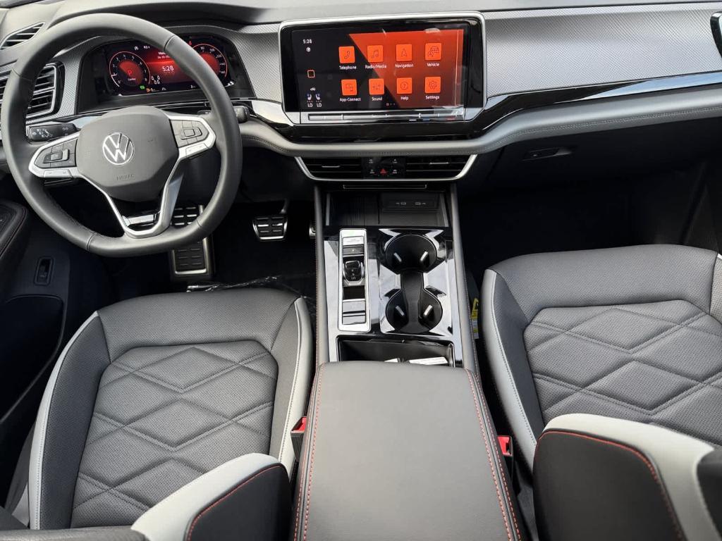 new 2025 Volkswagen Atlas car, priced at $49,616