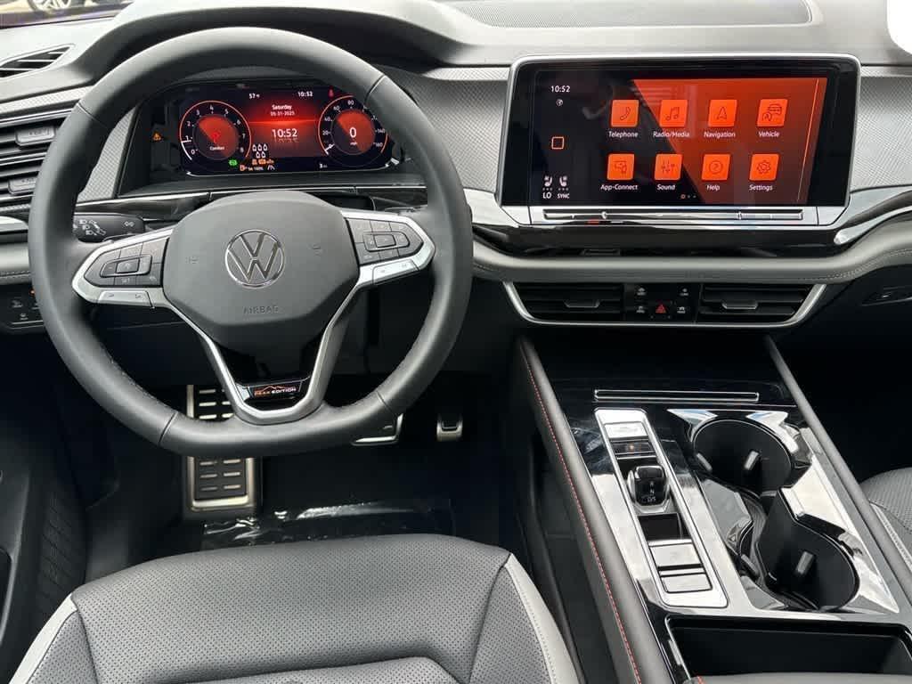 new 2025 Volkswagen Atlas car, priced at $48,341