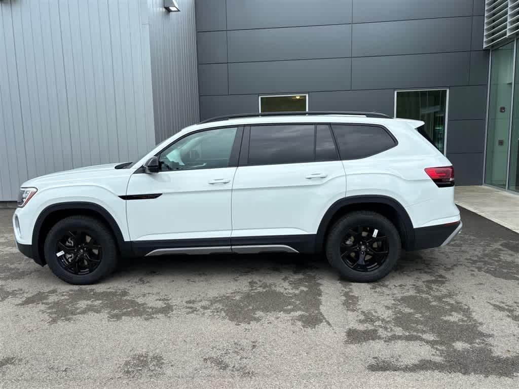 new 2025 Volkswagen Atlas car, priced at $48,341