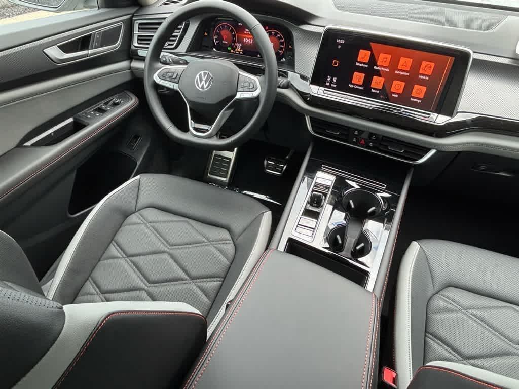 new 2025 Volkswagen Atlas car, priced at $48,341