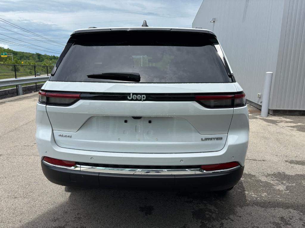 used 2024 Jeep Grand Cherokee car, priced at $41,800