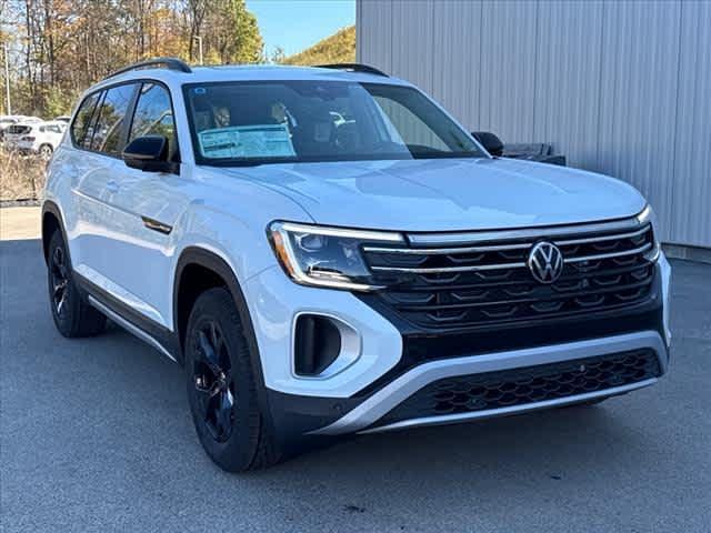 new 2025 Volkswagen Atlas car, priced at $48,338