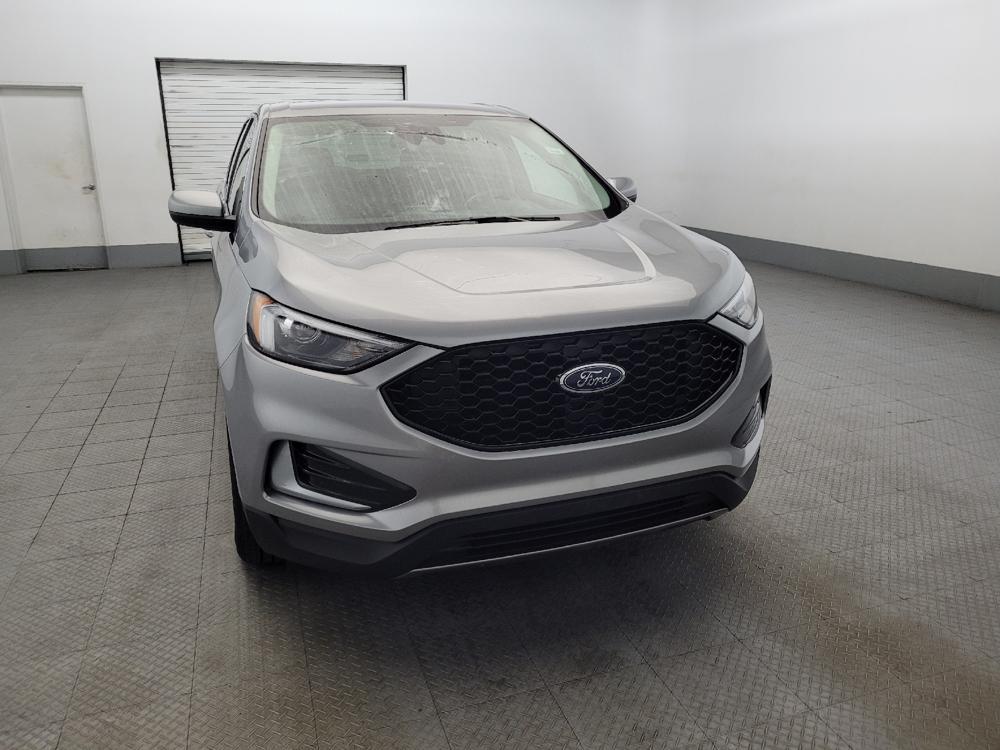 used 2024 Ford Edge car, priced at $28,095
