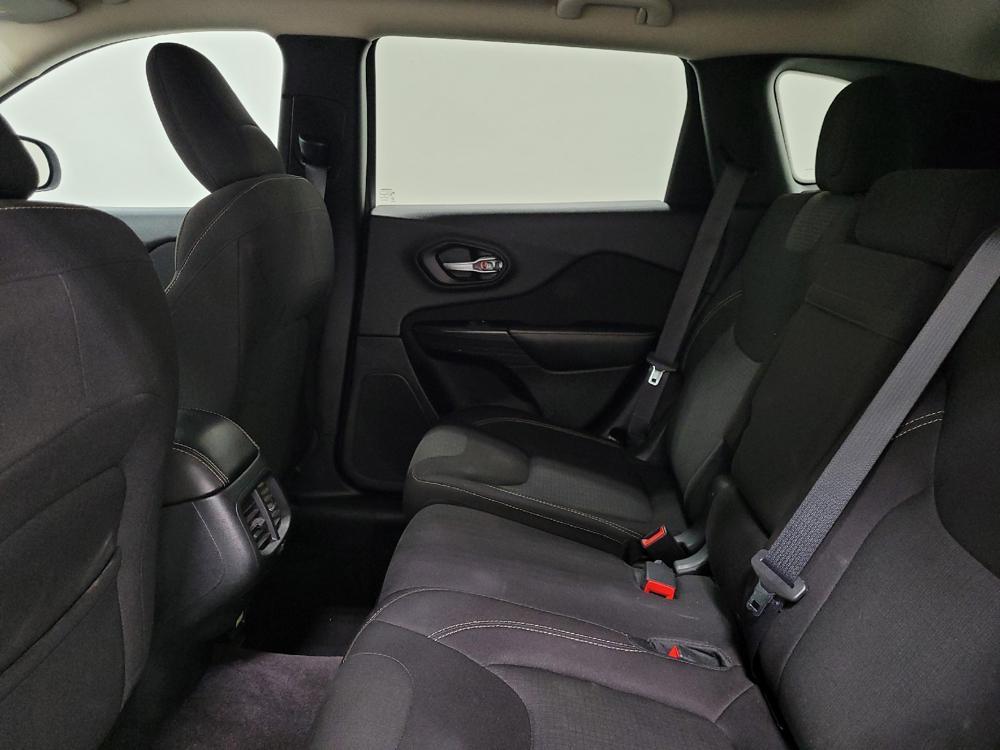 used 2016 Jeep Cherokee car, priced at $15,995