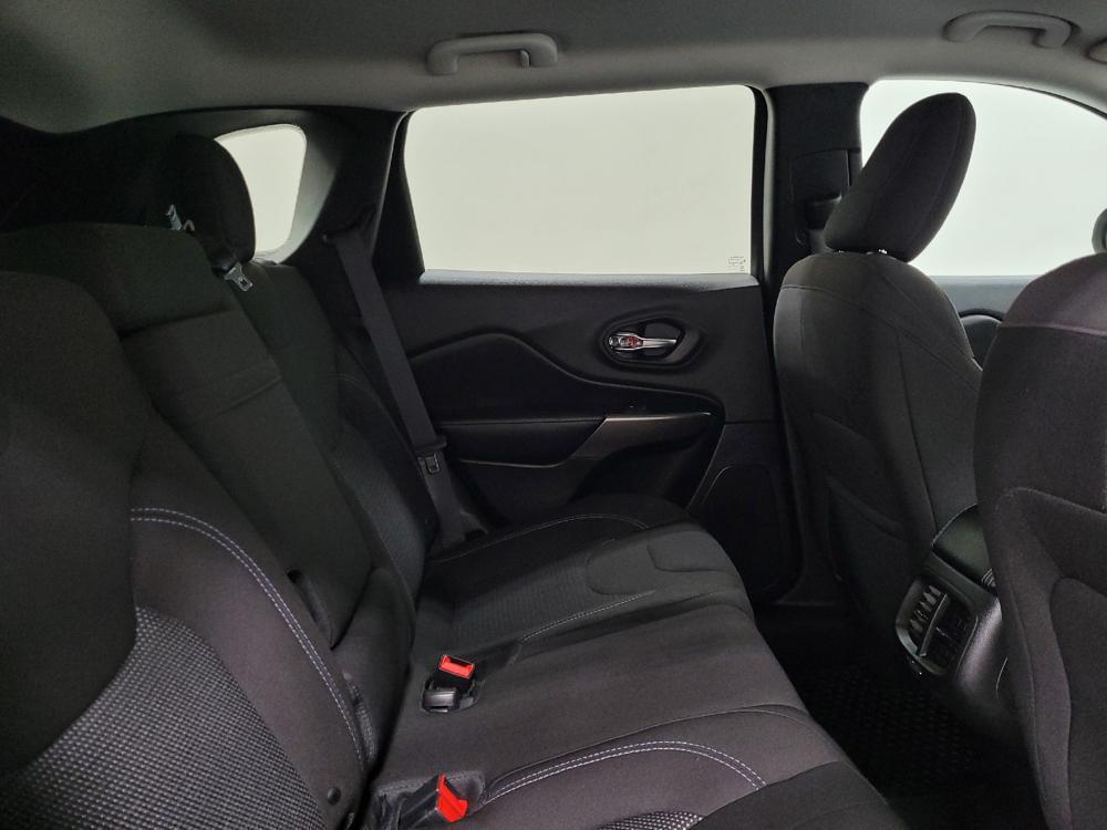 used 2019 Jeep Cherokee car, priced at $22,395
