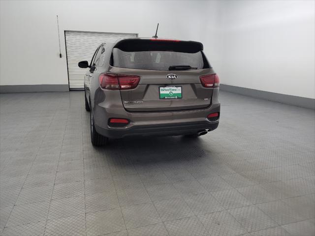 used 2019 Kia Sorento car, priced at $21,095