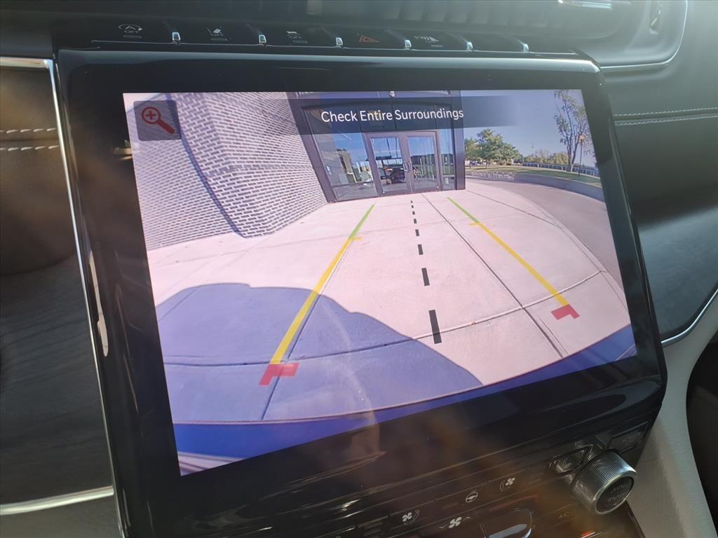 used 2023 Jeep Grand Cherokee car, priced at $37,000