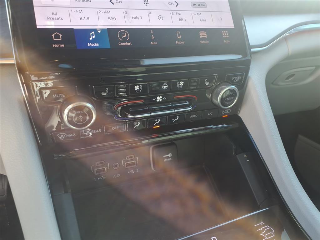 used 2023 Jeep Grand Cherokee car, priced at $37,000