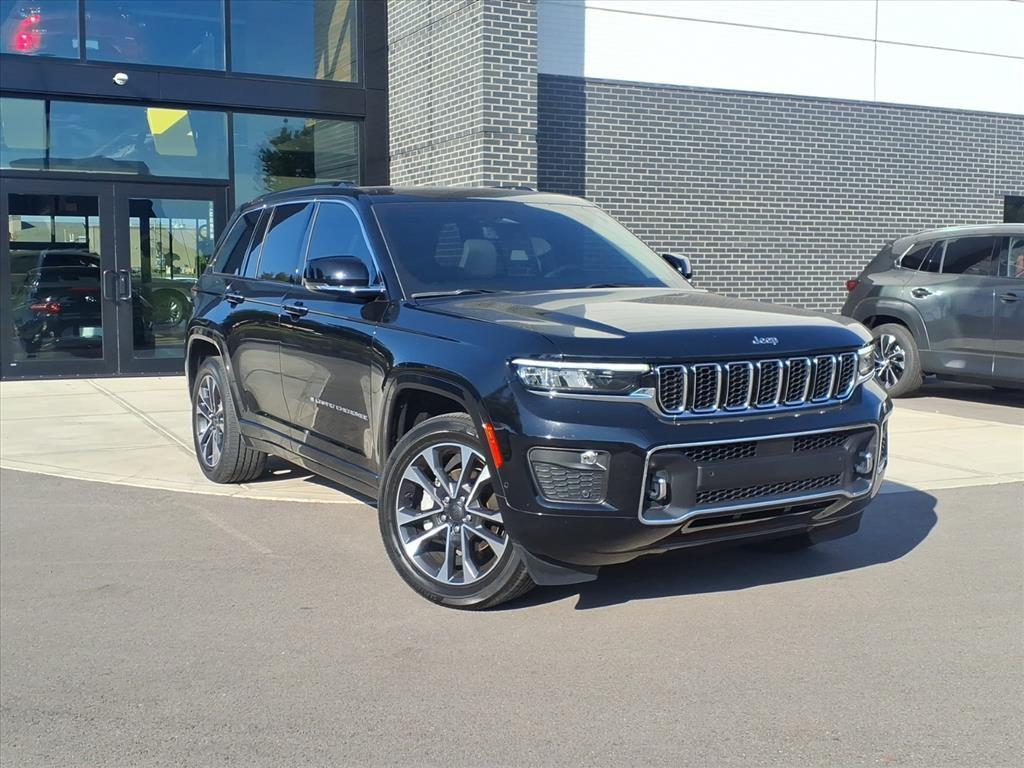 used 2023 Jeep Grand Cherokee car, priced at $37,000