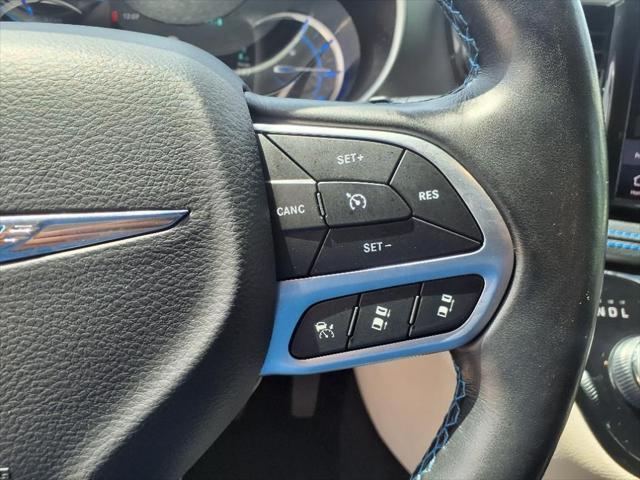 used 2021 Chrysler Pacifica Hybrid car, priced at $23,444