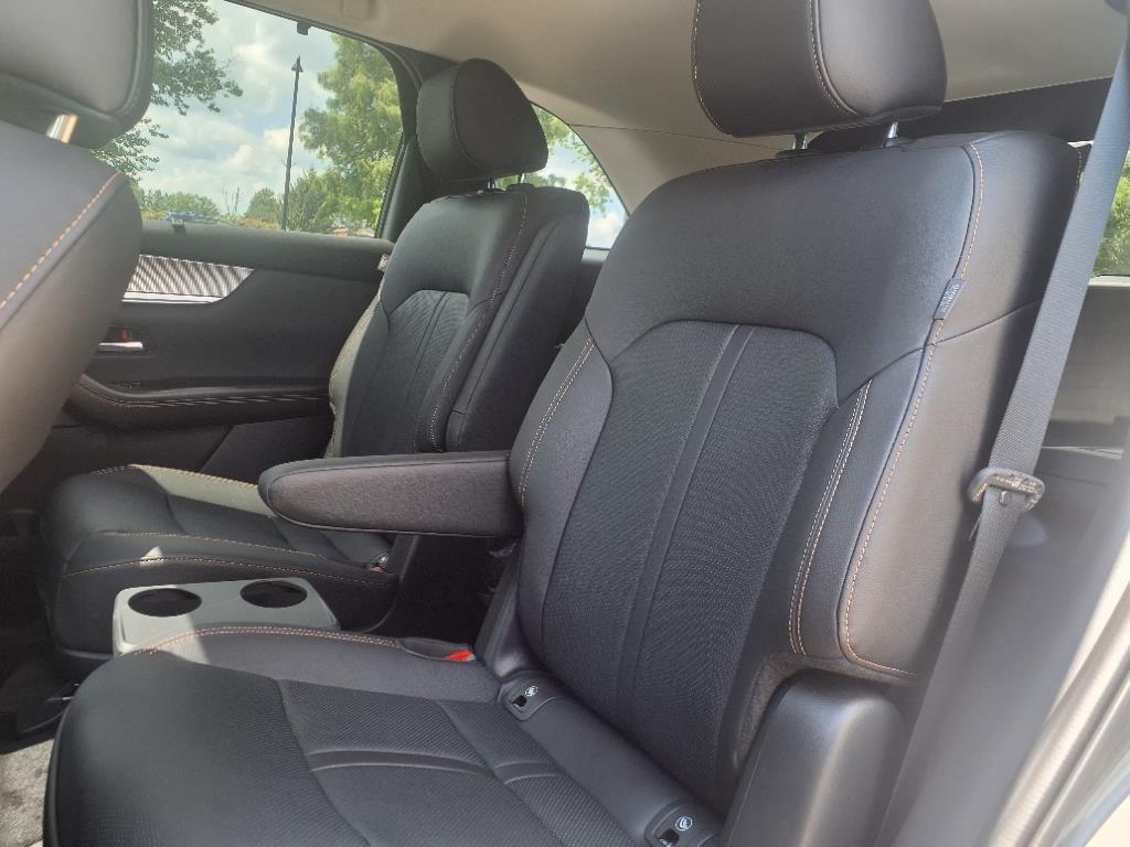 new 2025 Mazda CX-90 car, priced at $42,975