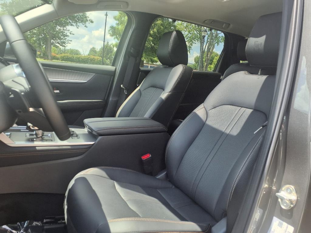 new 2025 Mazda CX-90 car, priced at $42,975
