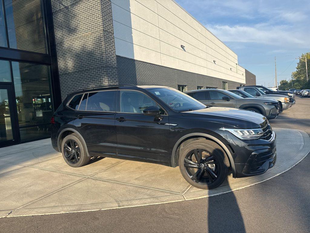 used 2024 Volkswagen Tiguan car, priced at $29,000