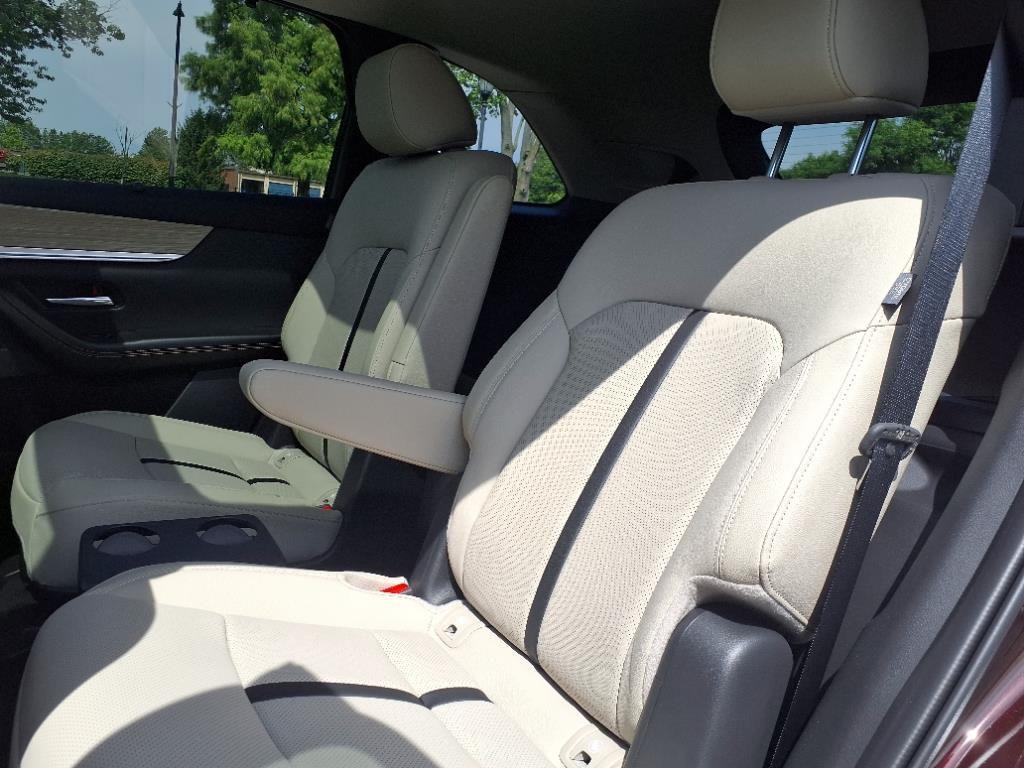 new 2025 Mazda CX-90 car, priced at $48,086