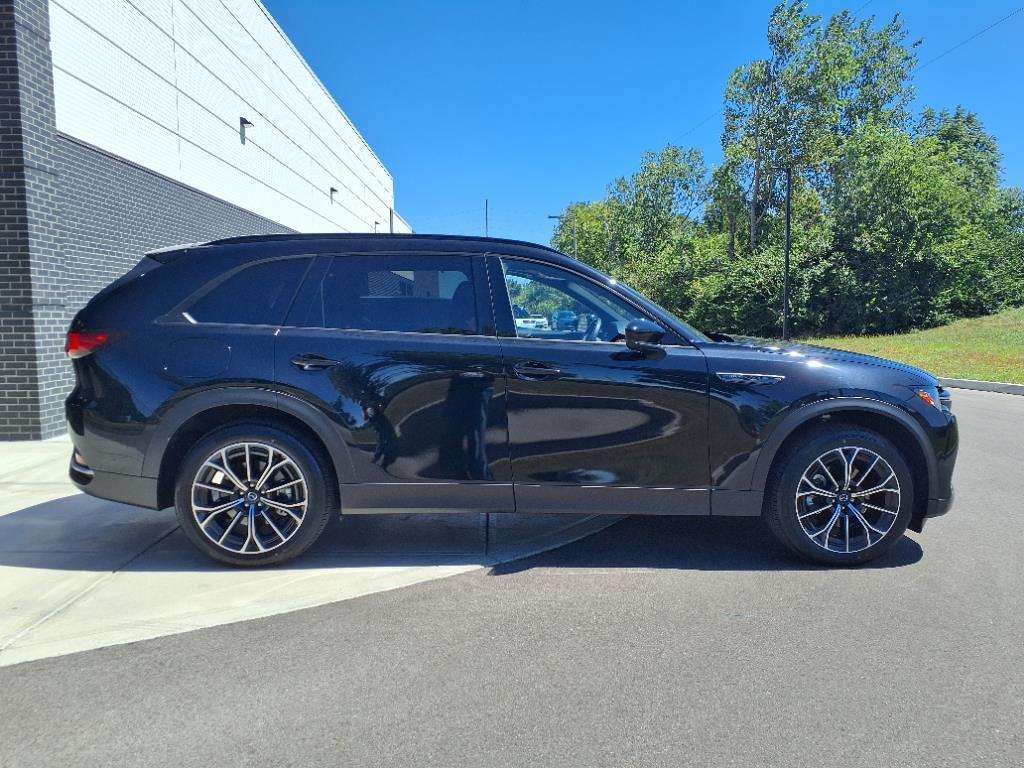 used 2025 Mazda CX-70 PHEV car, priced at $42,000