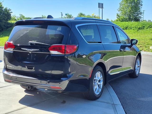 used 2017 Chrysler Pacifica car, priced at $16,400
