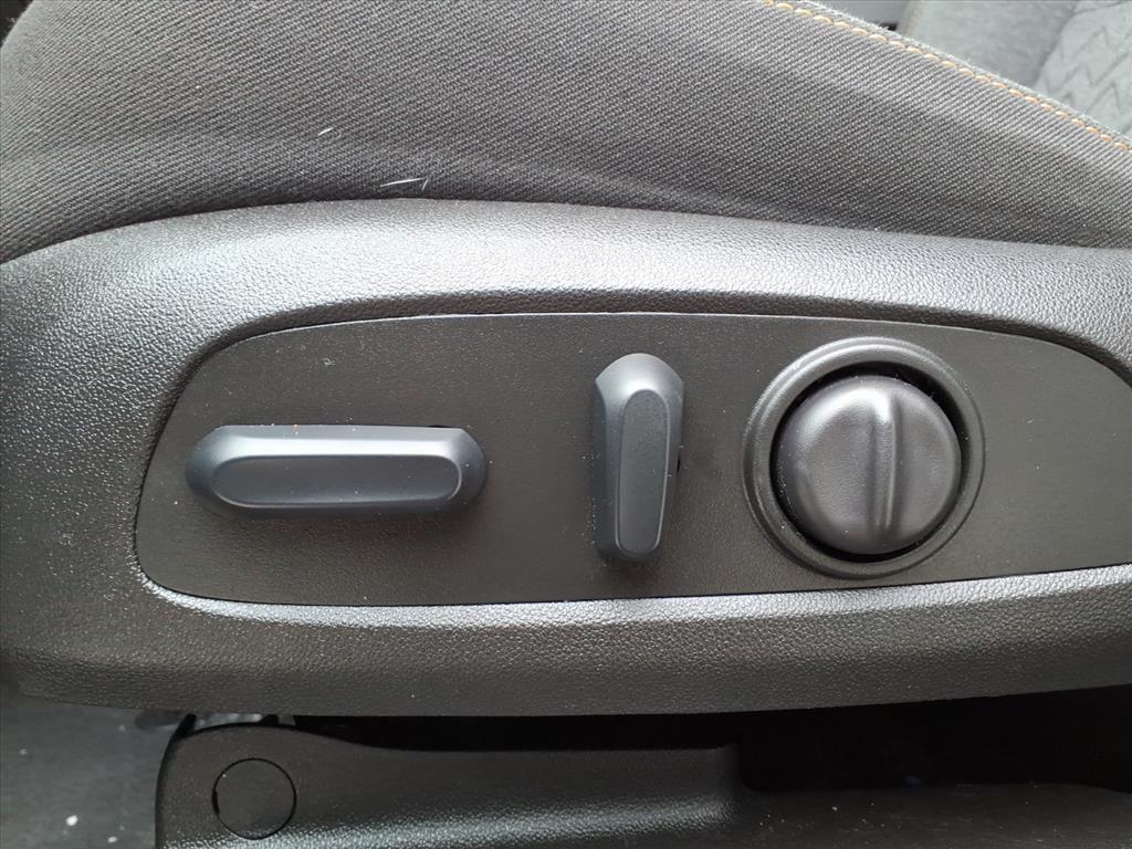 used 2022 Chevrolet Equinox car, priced at $20,500