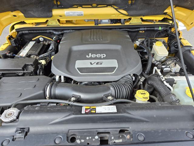 used 2015 Jeep Wrangler Unlimited car, priced at $23,495