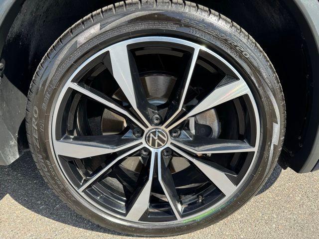 used 2022 Volkswagen Tiguan car, priced at $20,995
