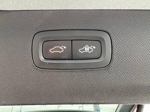 used 2019 Volvo XC90 car, priced at $24,990