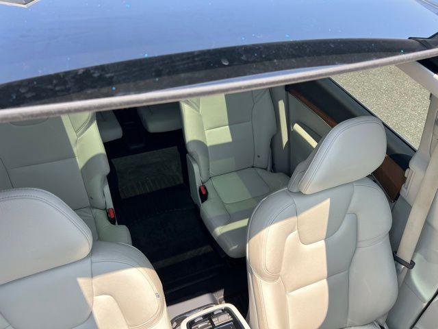 used 2021 Volvo XC90 car, priced at $30,788