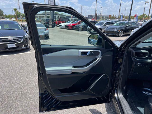 used 2022 Ford Explorer car, priced at $28,495