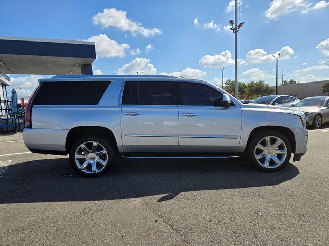 used 2020 Cadillac Escalade ESV car, priced at $36,495