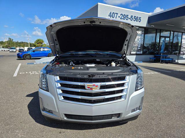 used 2020 Cadillac Escalade ESV car, priced at $36,495