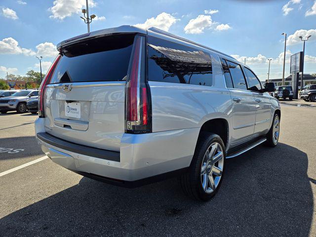 used 2020 Cadillac Escalade ESV car, priced at $36,495