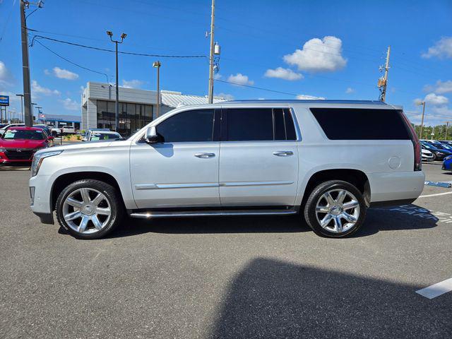 used 2020 Cadillac Escalade ESV car, priced at $36,495