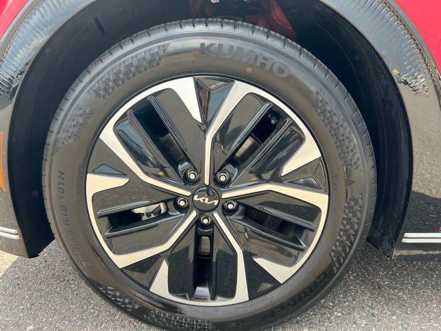 used 2024 Kia EV6 car, priced at $25,643